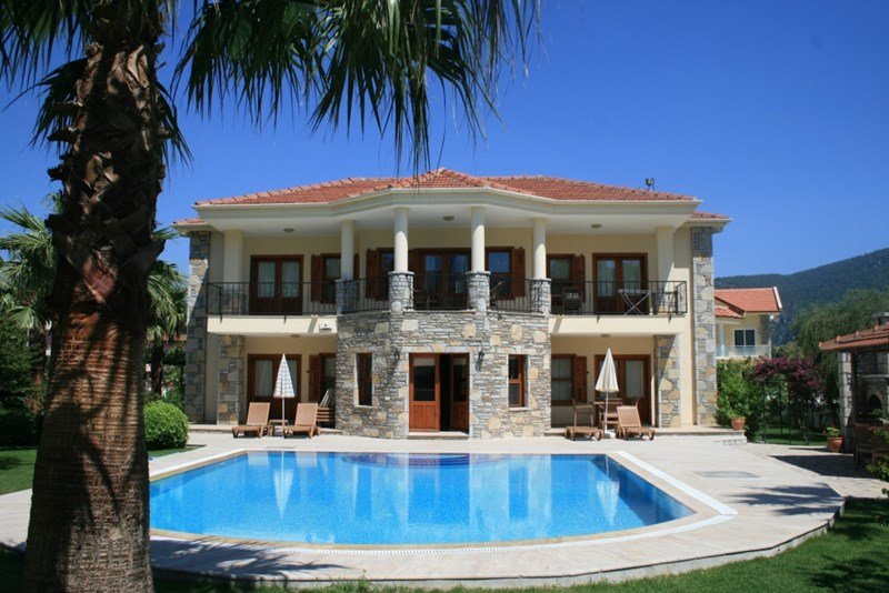 Last-Minute Villa with pool in Turkey