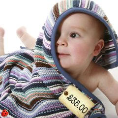 Spotted! Beautiful knitted blankets – they’re STRIPY!