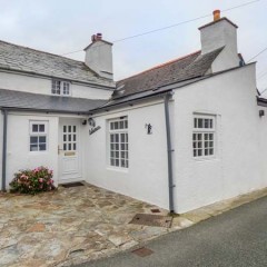 300yr old Cornish Cottage for half term, anyone?