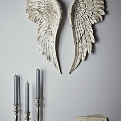 Antique White Angel Wings | #ChristmasGiftGuide