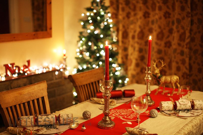 Dress The Christmas Table - with Tesco decs? - LittleStuff